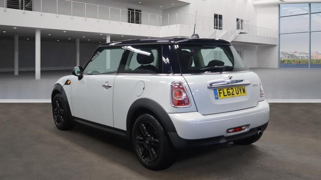 MINI Hatch 1.6 Cooper Hatchback 3dr Petrol Manual Euro 5 (s/s) (122 ps)